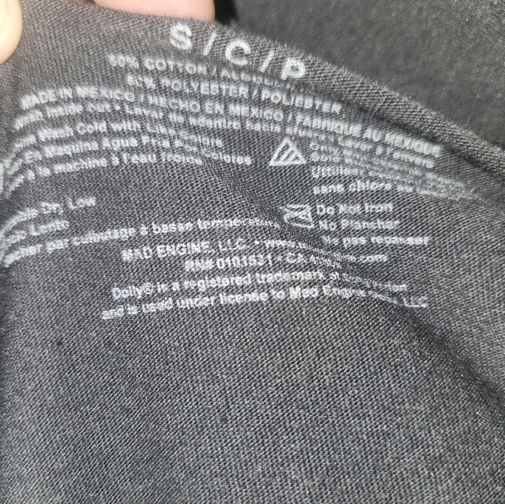 🦋EUC Dolly Parton "Dolly Parton Graphic Tee" ✨️THE NECK HAS BEEN CUT✂Sz Small🦋 - Picture 5 of 8